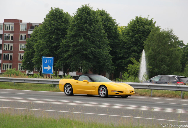 Chevrolet Corvette C5 Convertible