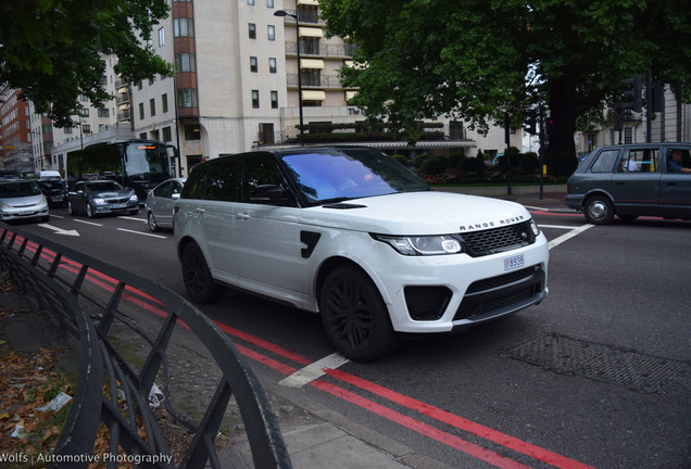 Land Rover Range Rover Sport SVR