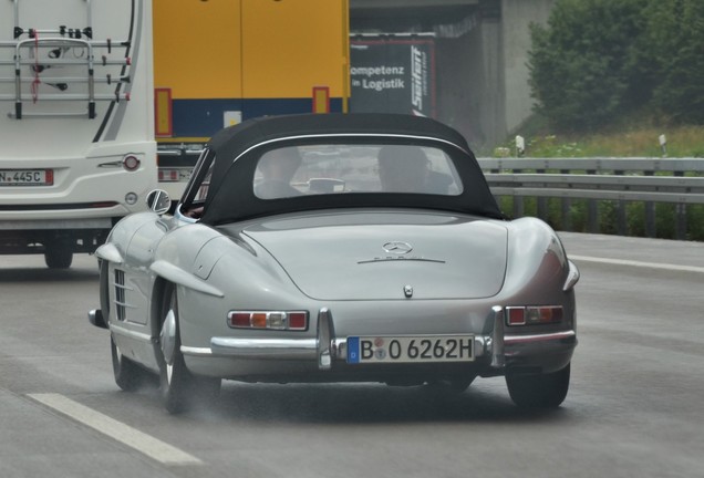 Mercedes-Benz 300SL Roadster