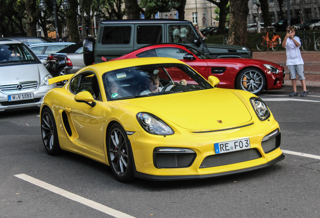 Porsche 981 Cayman GT4