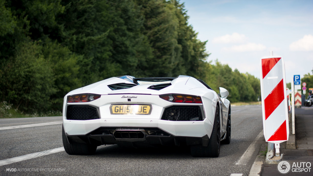 Lamborghini Aventador LP700-4 Roadster