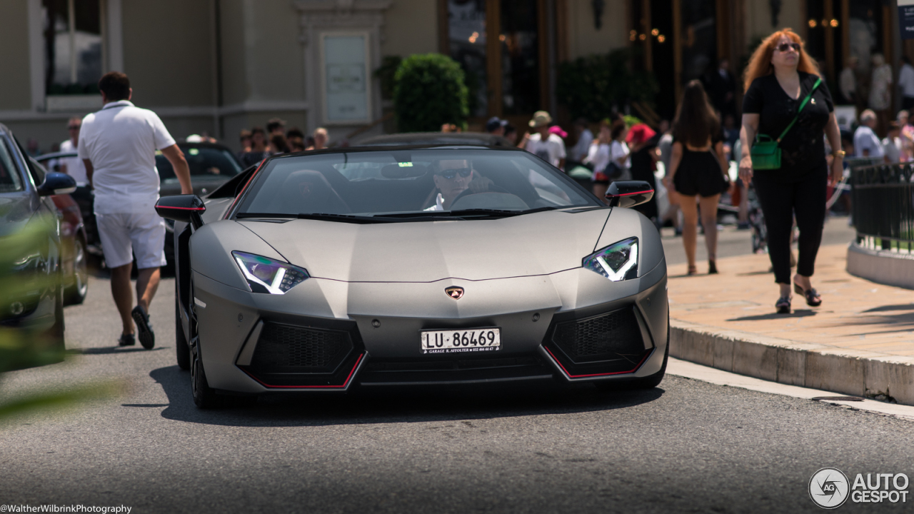 Lamborghini Aventador LP700-4 Roadster Pirelli Edition