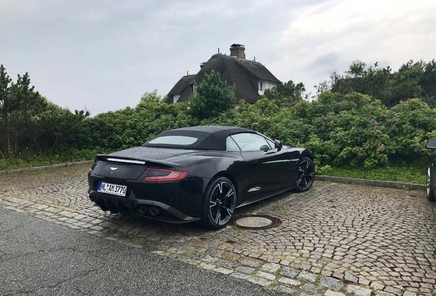 Aston Martin Vanquish S Volante 2017