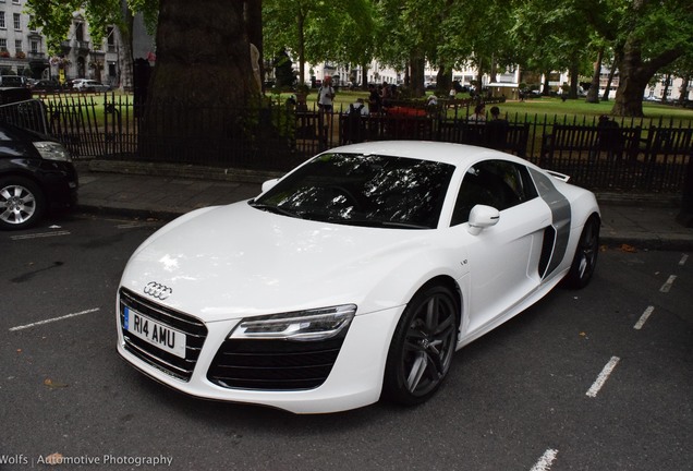 Audi R8 V10 2013