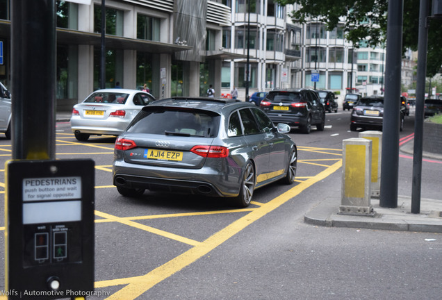 Audi RS4 Avant B8