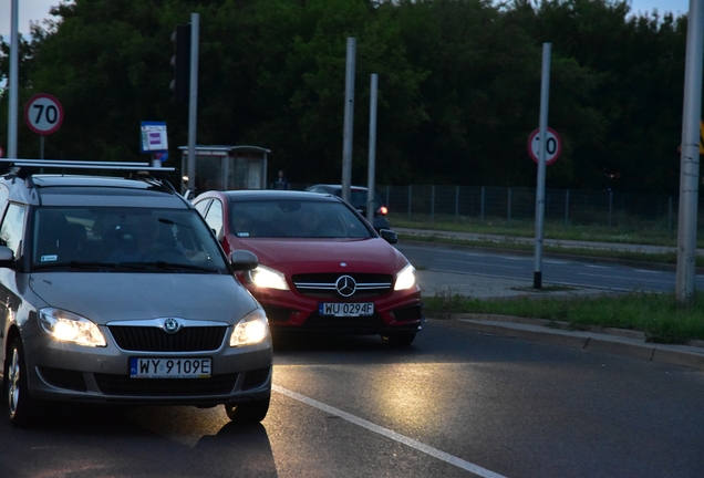 Mercedes-Benz A 45 AMG