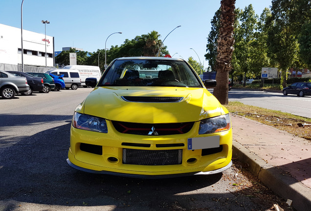 Mitsubishi Lancer Evolution IX MR