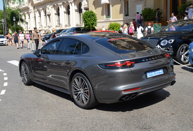 Porsche 971 Panamera Turbo