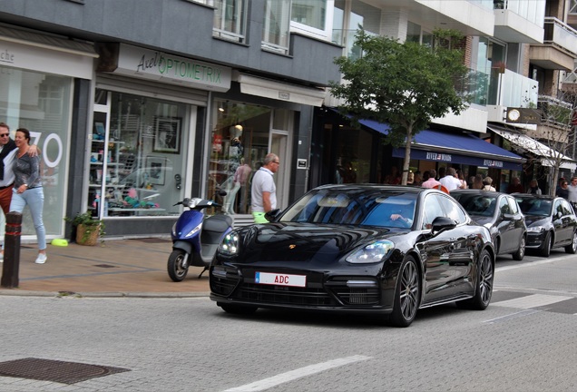 Porsche 971 Panamera Turbo