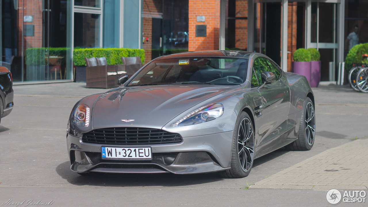 Aston Martin Vanquish 2013