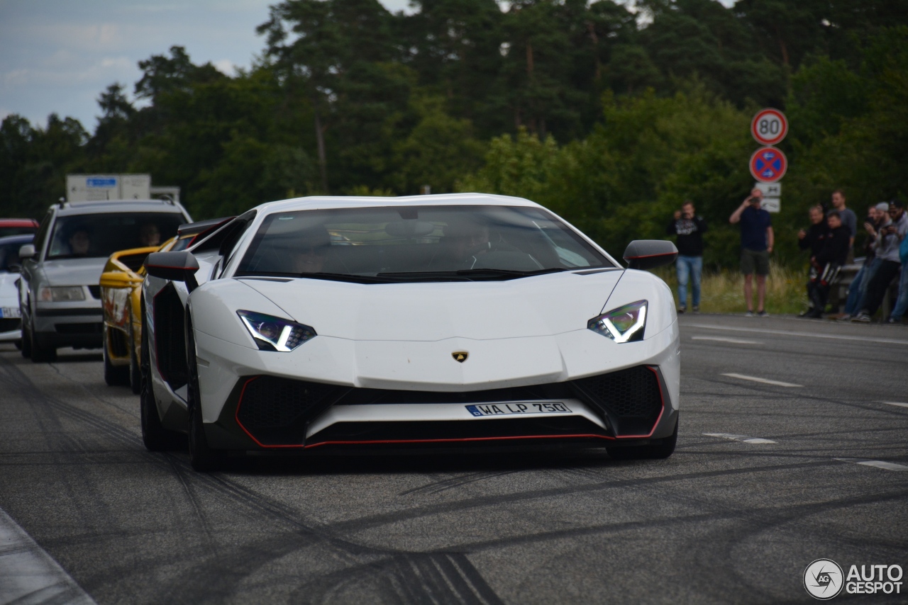 Lamborghini Aventador LP750-4 SuperVeloce