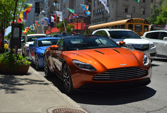 Aston Martin DB11