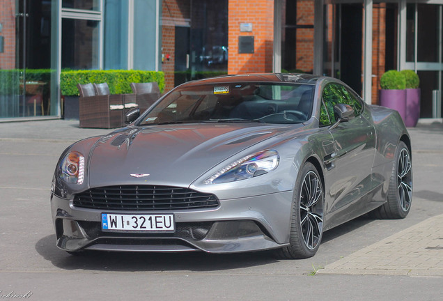 Aston Martin Vanquish 2013