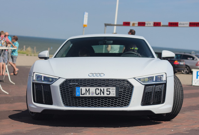 Audi R8 V10 2015