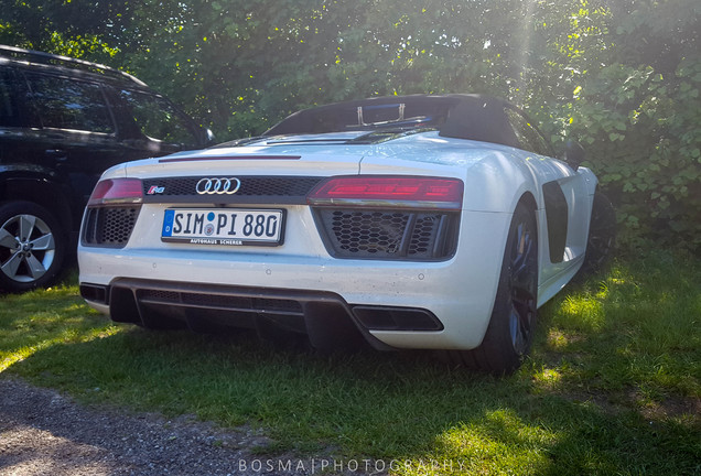 Audi R8 V10 Spyder 2016