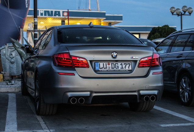 BMW M5 F10 2011