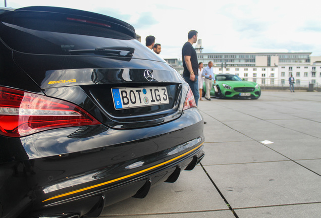 Mercedes-AMG CLA 45 Shooting Brake X117 Yellow Night Edition