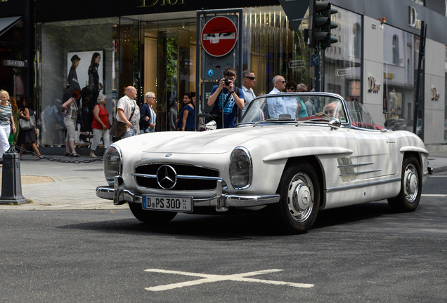 Mercedes-Benz 300SL Roadster