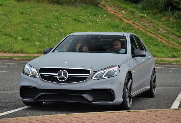 Mercedes-Benz E 63 AMG S W212