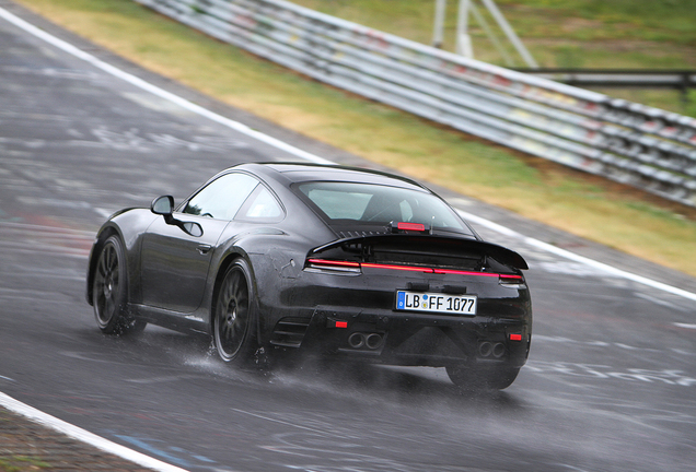 Porsche 992 Carrera