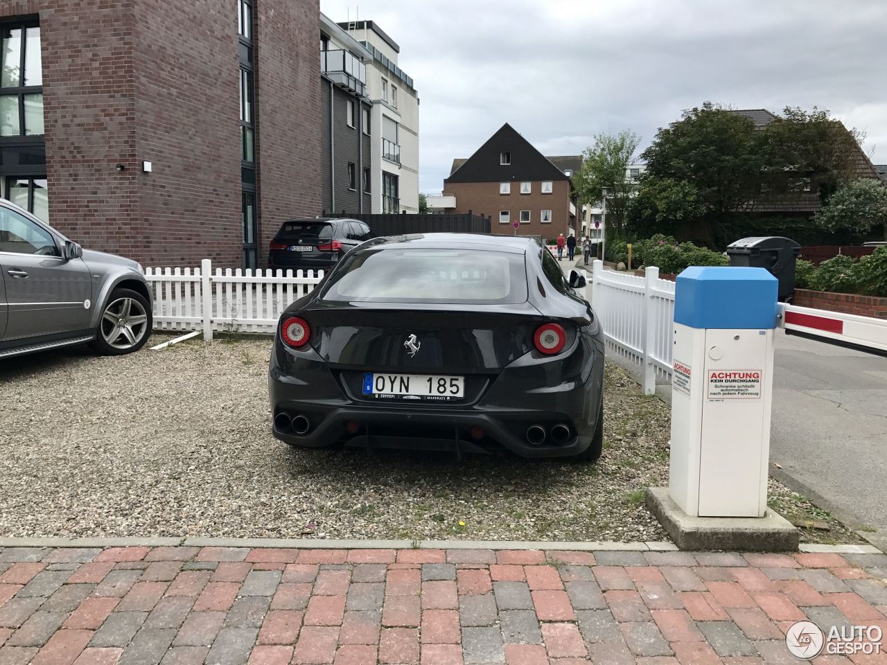 Ferrari FF