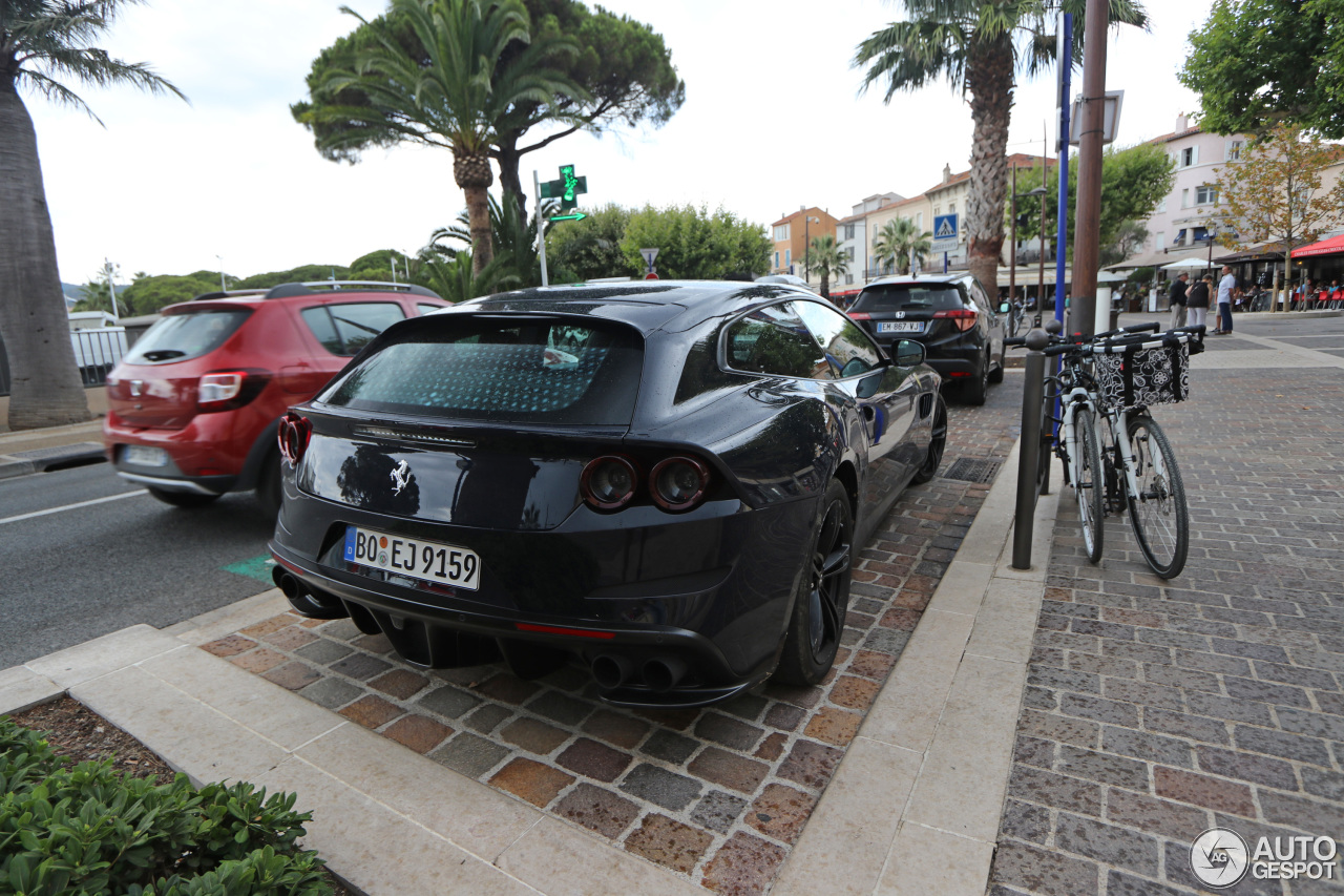 Ferrari GTC4Lusso