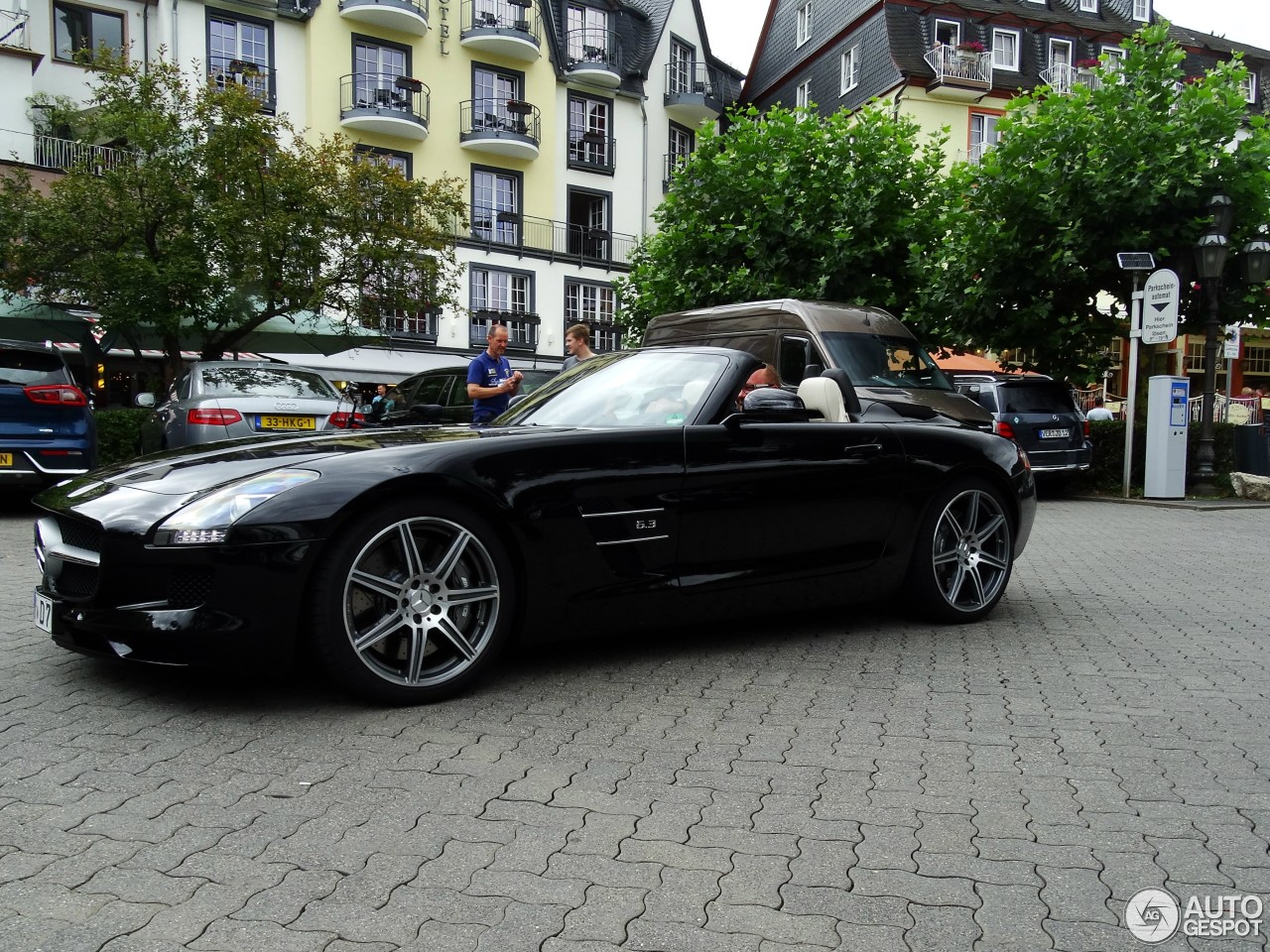 Mercedes-Benz SLS AMG Roadster