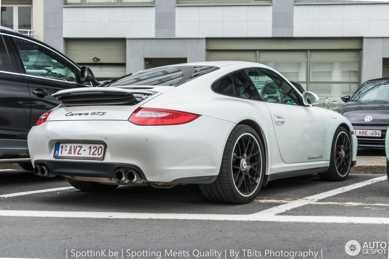 Porsche 997 Carrera GTS