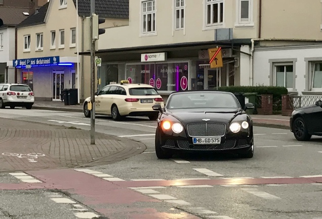 Bentley Continental GTC 2012