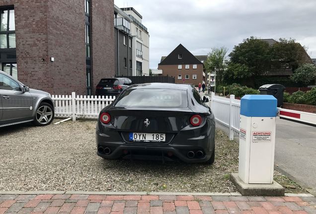 Ferrari FF