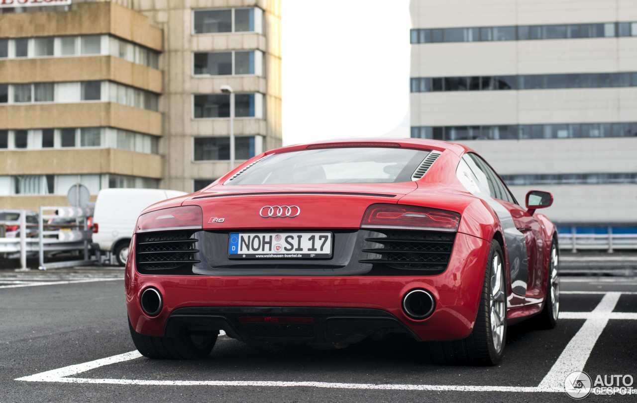 Audi R8 V10 2013