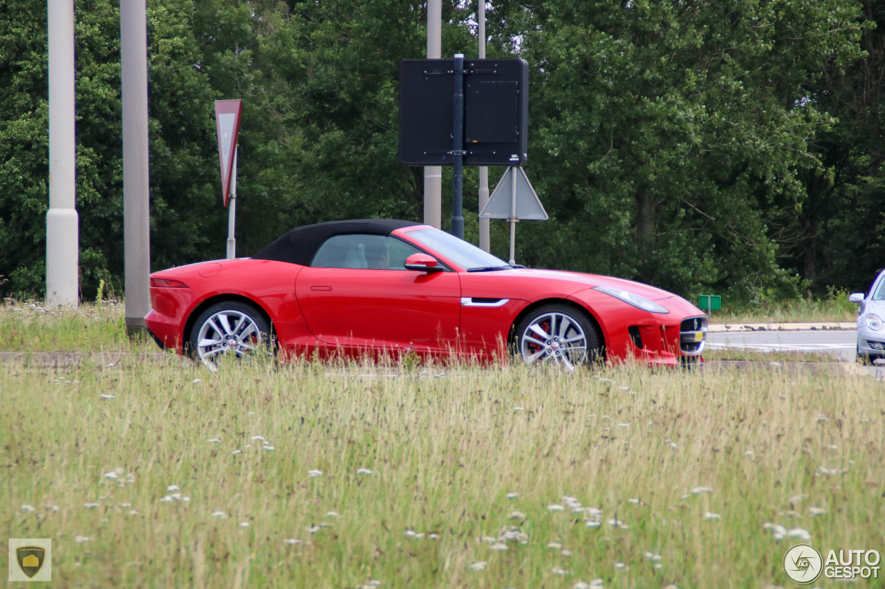 Jaguar F-TYPE S Convertible