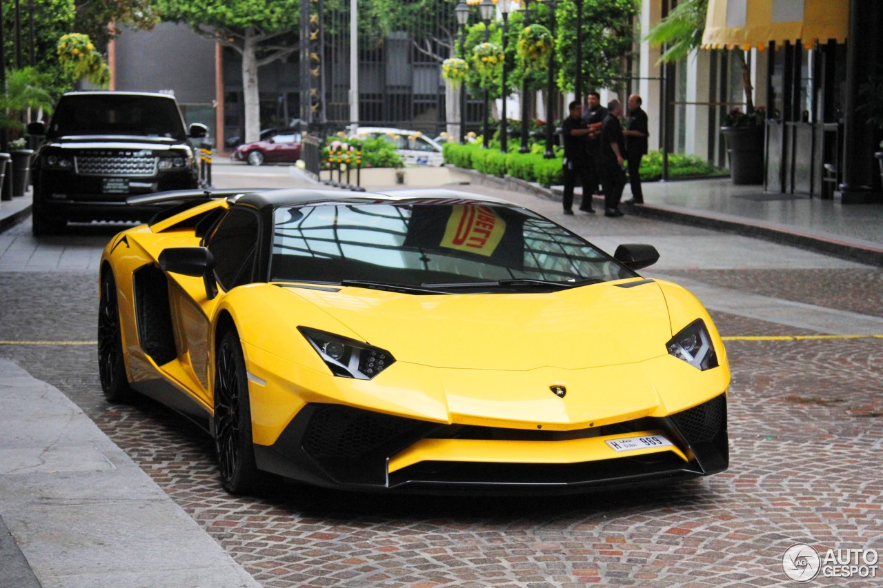 Lamborghini Aventador LP750-4 SuperVeloce Roadster