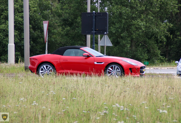 Jaguar F-TYPE S Convertible