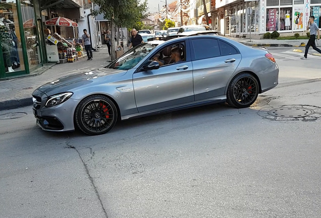 Mercedes-AMG C 63 S W205