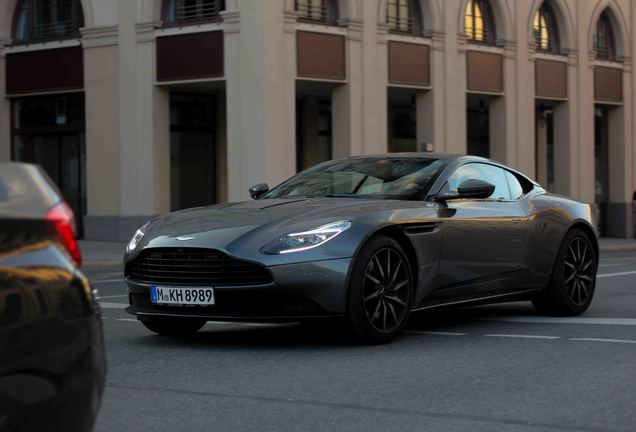 Aston Martin DB11