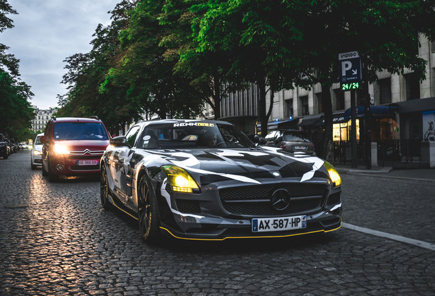 Mercedes-Benz Renntech SLS AMG