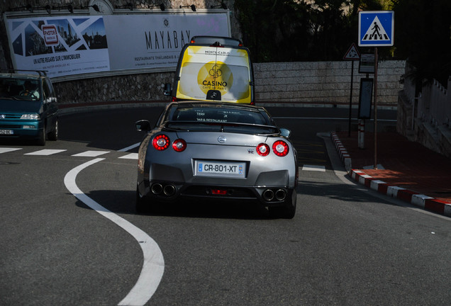 Nissan GT-R