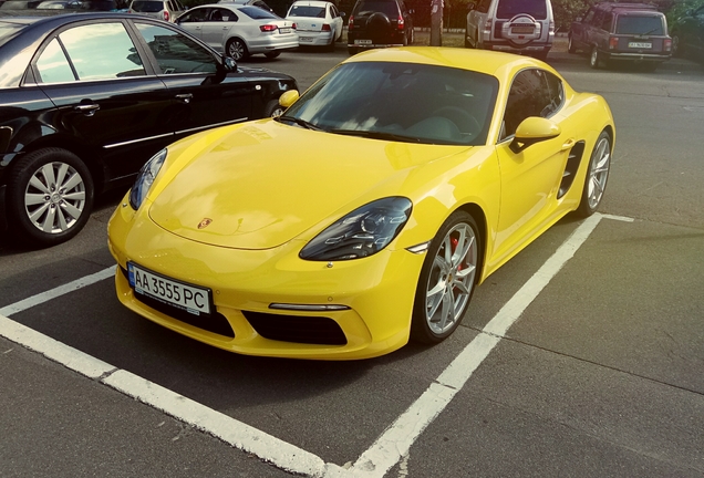 Porsche 718 Cayman S