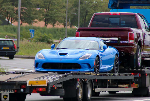 SRT Viper ACR 2015