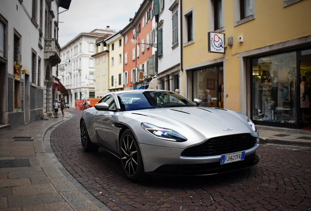 Aston Martin DB11