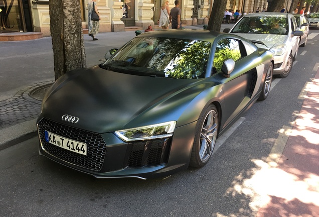 Audi R8 V10 Plus 2015