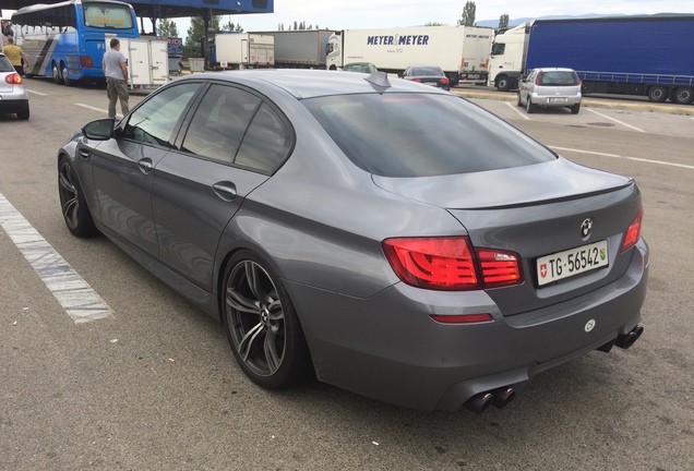 BMW M5 F10 2011