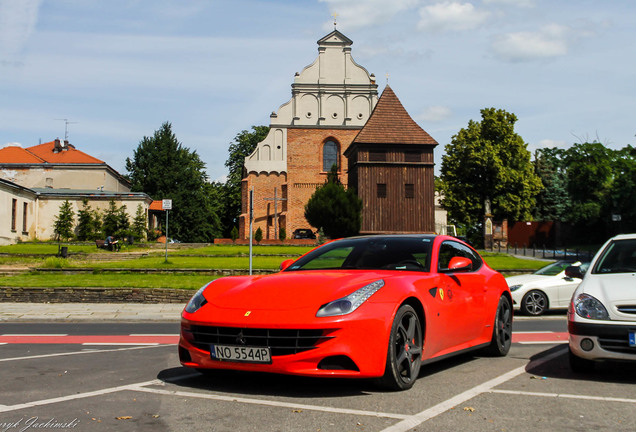 Ferrari FF