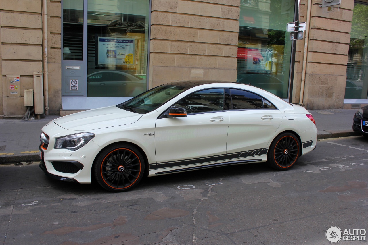 Mercedes-Benz CLA 45 AMG OrangeArt Edition C117