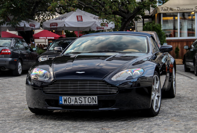 Aston Martin V8 Vantage Roadster