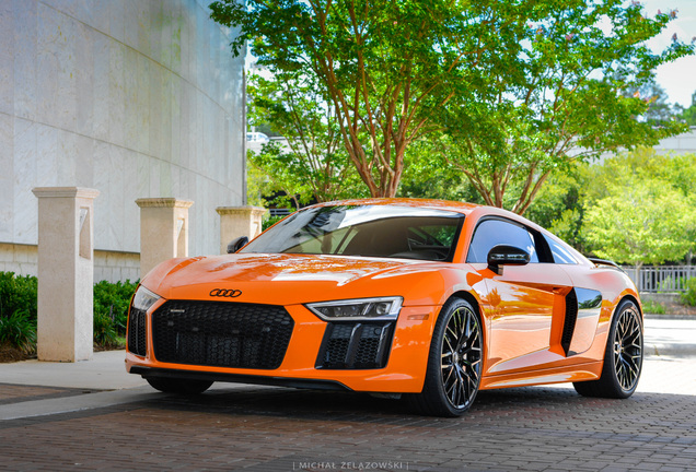 Audi R8 V10 Plus 2015