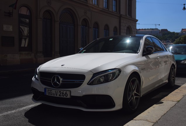 Mercedes-AMG C 63 S W205