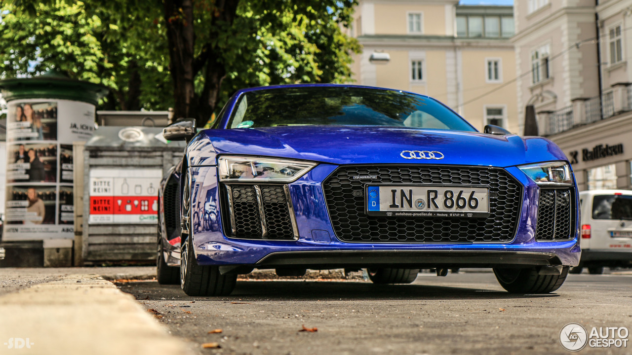 Audi R8 V10 Plus 2015