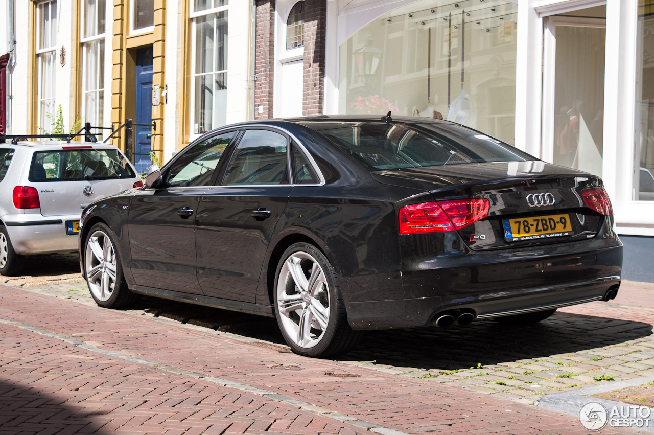 Audi S8 D4